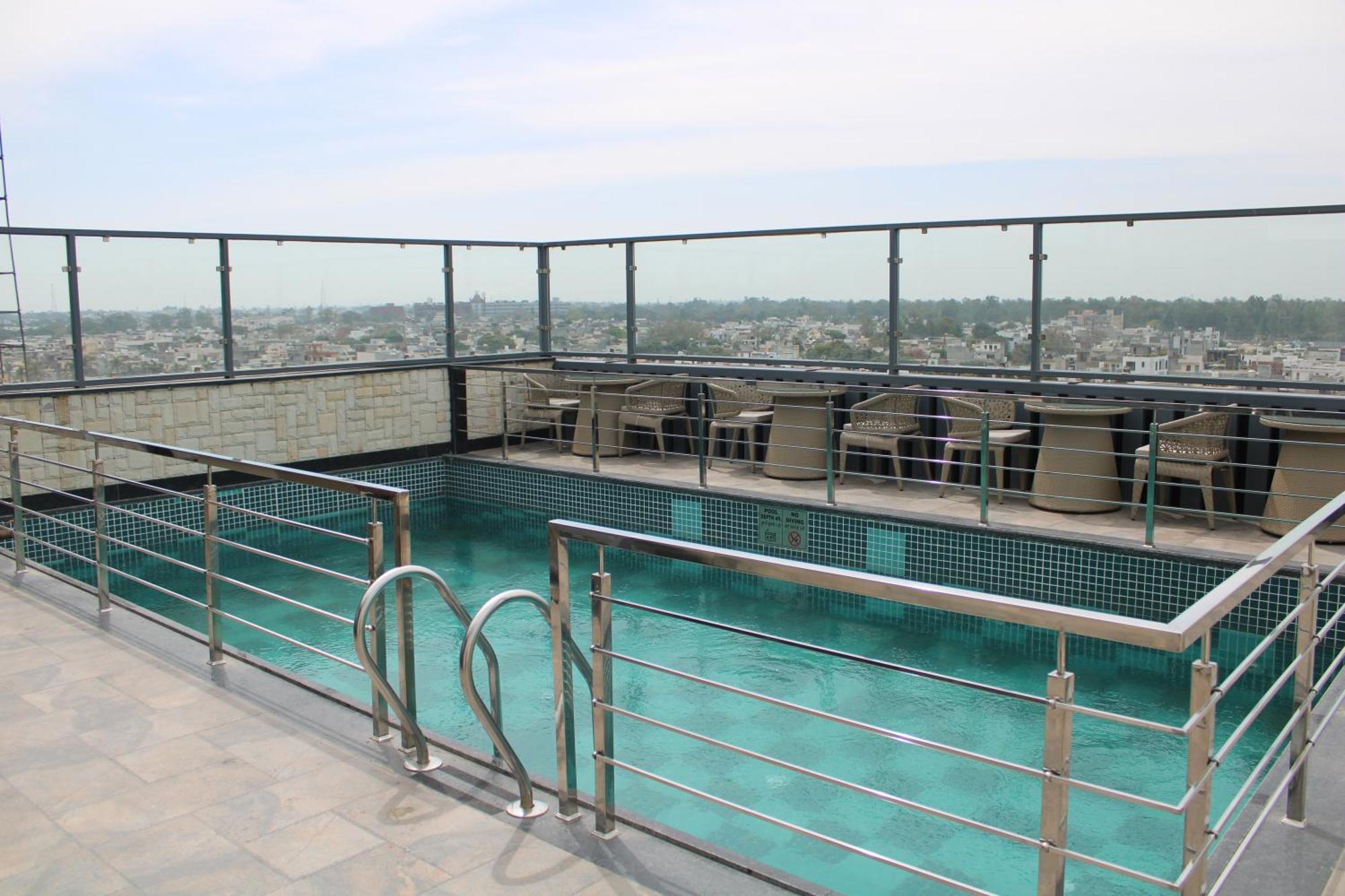 Blusalzz Residence Amritsar Dış mekan fotoğraf